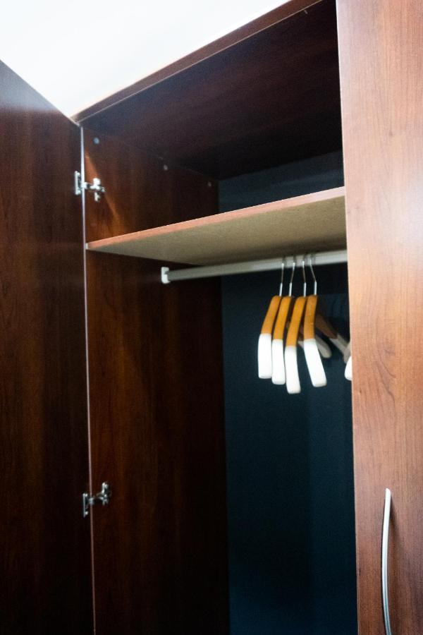 Newly Renovated Studio, Separate Entrance Montréal Extérieur photo